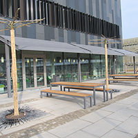 Metallbau- Schattendach vor Cafeteria Uni Golm